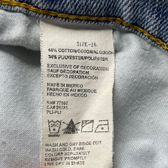 Tommy Hilfiger Hipster women's size 16 light wash distressed straight jeans - Picture 8 of 12